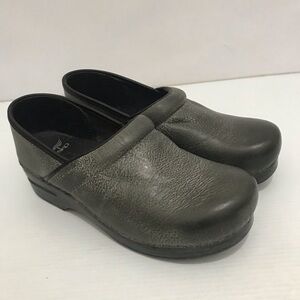 Dansko Women's Gray Leather Slip-On Clogs Size 40